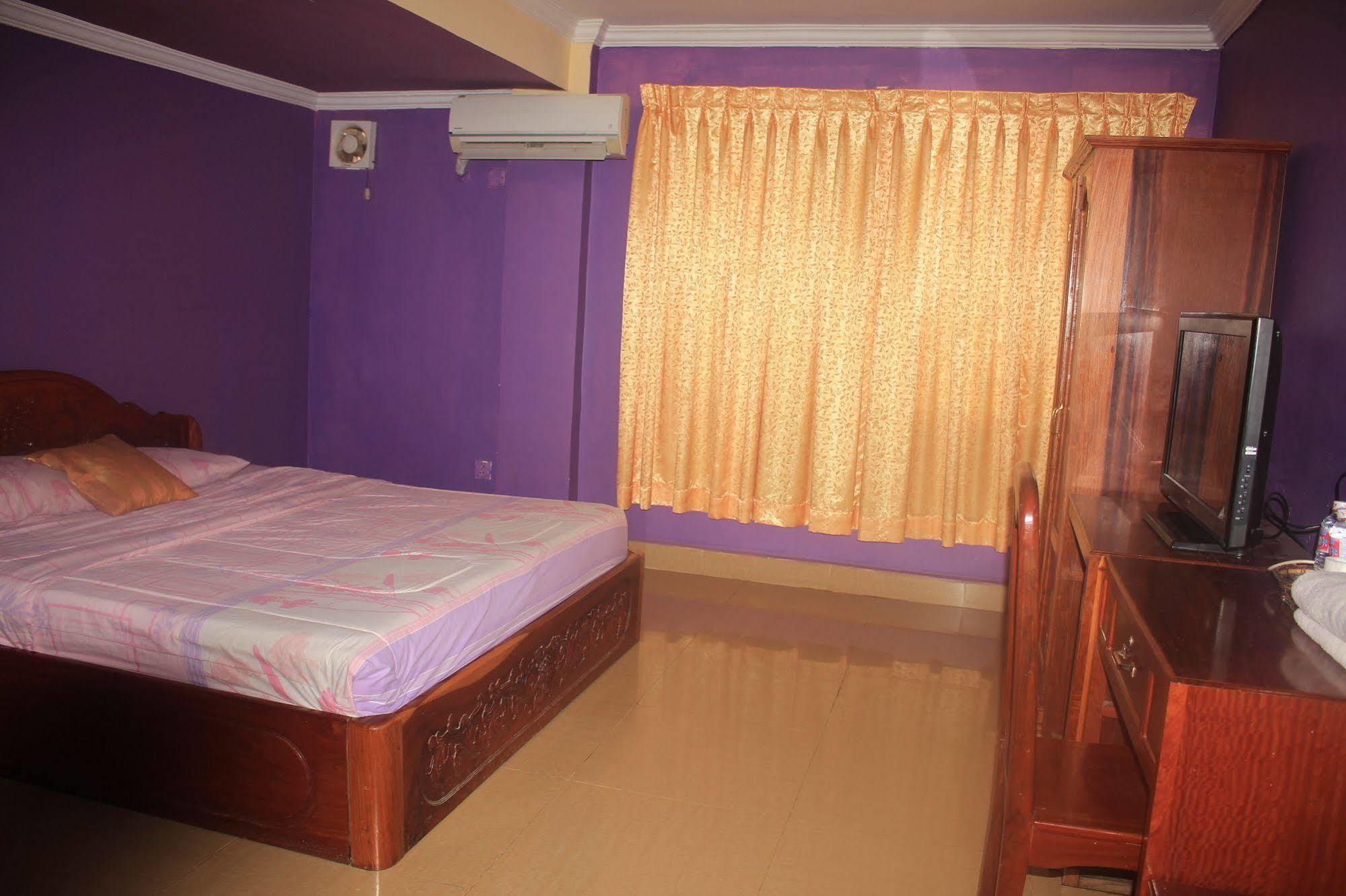 Spring Park Hotel Battambang Exterior foto